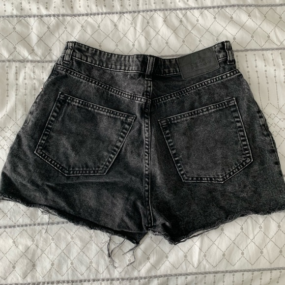 Cheap monday shorts. - Picture 1 of 2